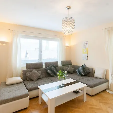 Appartments Zell Am ツェル アム ゼー